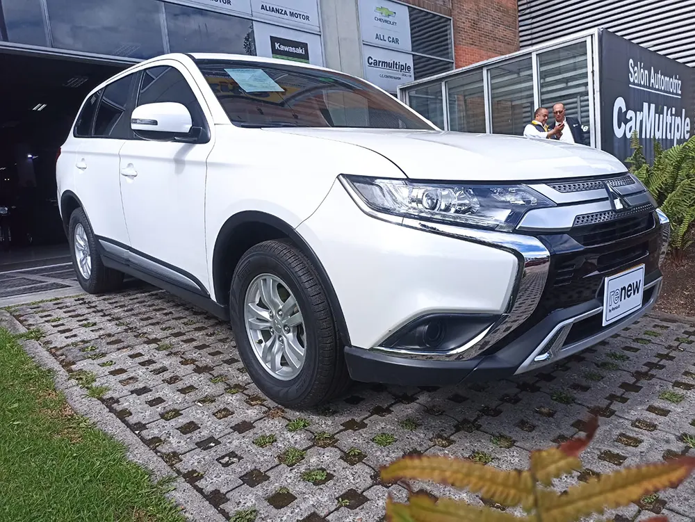 mitsubishi-outlander-kyu503-exterior-8